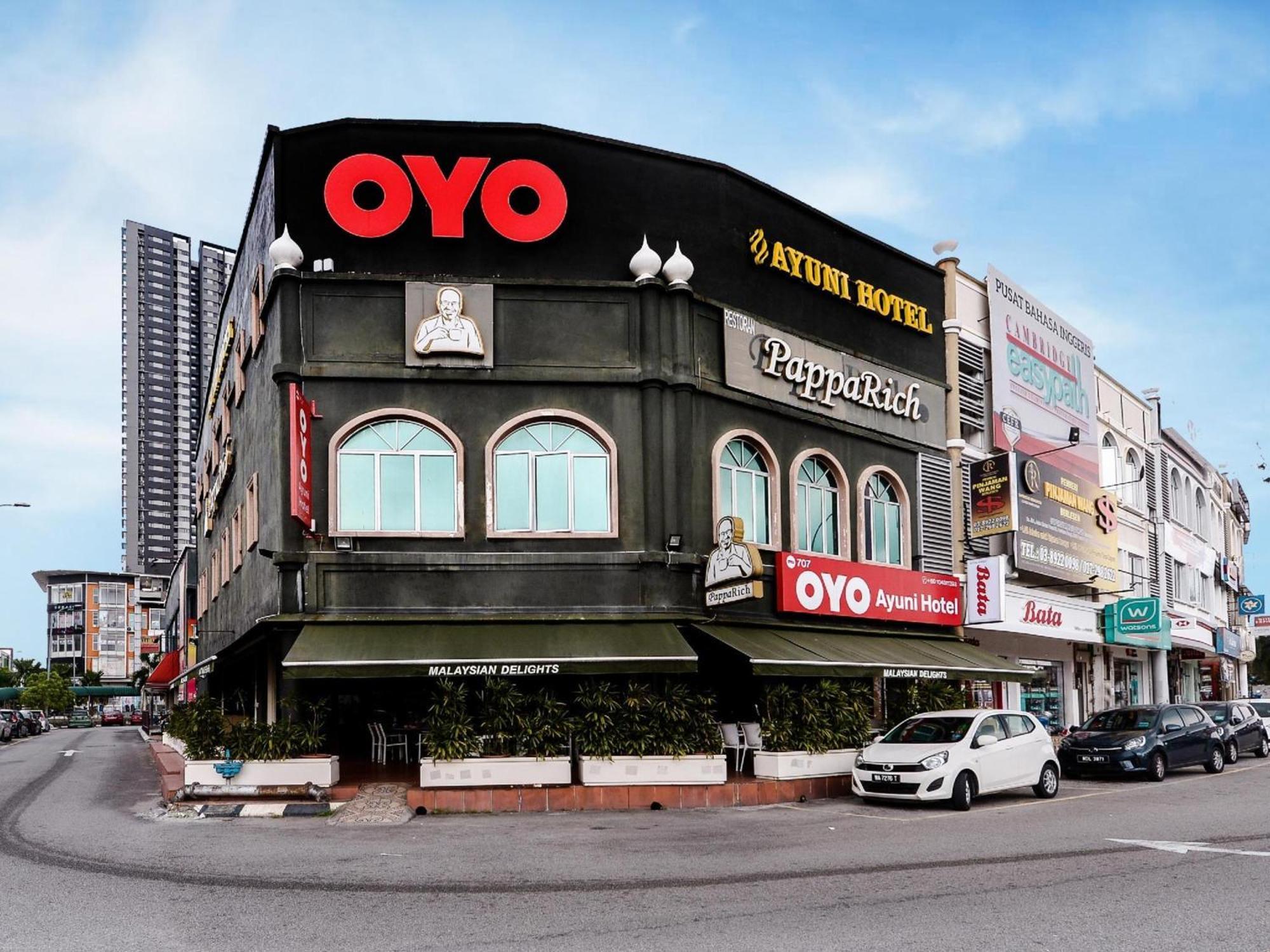 Super Oyo 707 Ayuni Hotel Банги Екстериор снимка