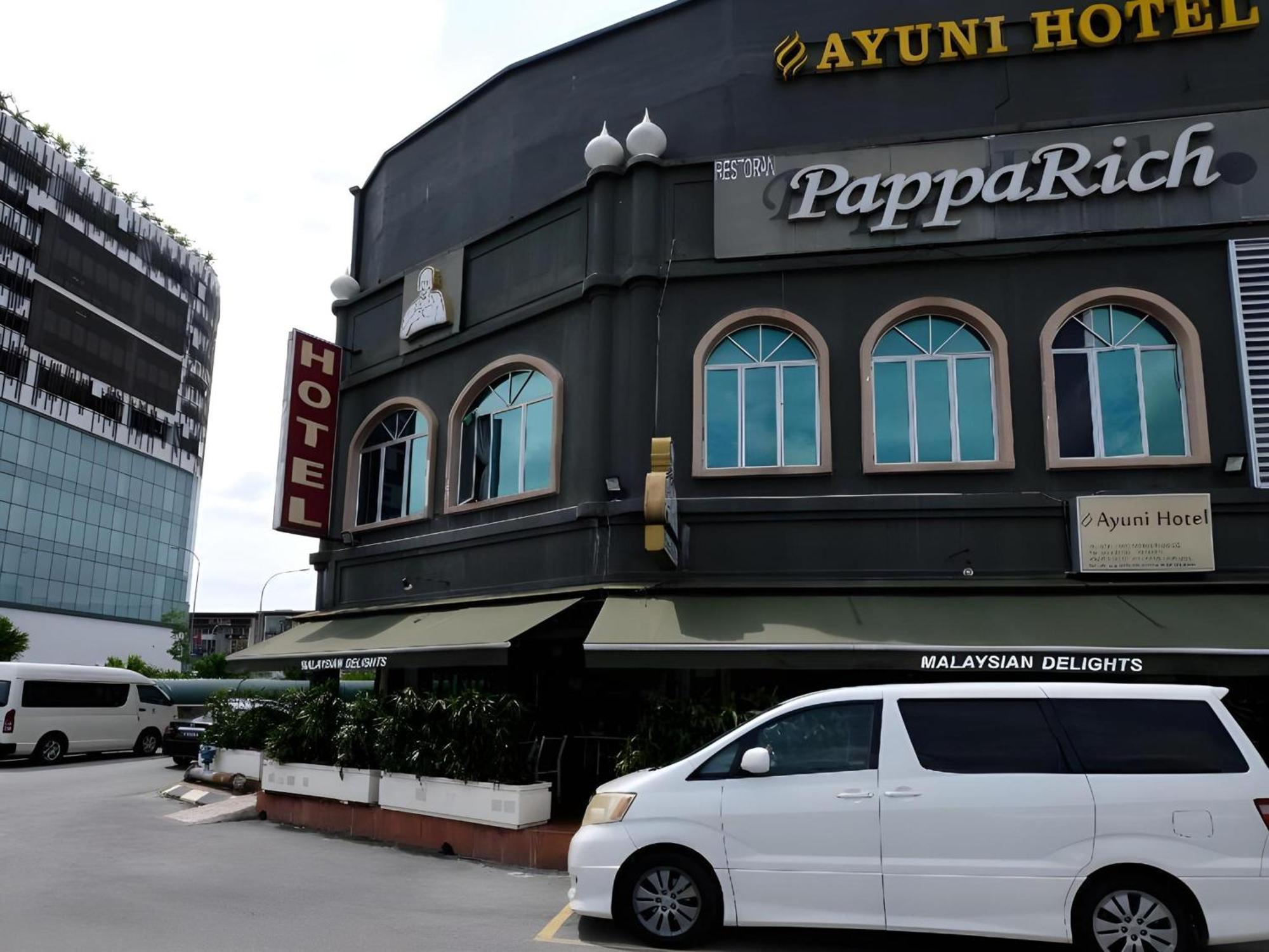 Super Oyo 707 Ayuni Hotel Банги Екстериор снимка